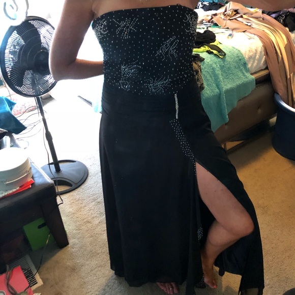 Formal/Evening gown - Picture 2 of 4